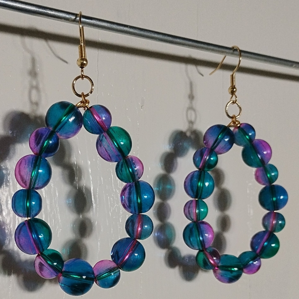 Handmade Elegant Green and Fuchsia Beaded Hoop Earrings